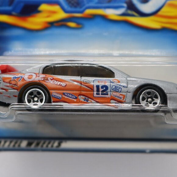 Hot Wheels 2000 First Editions Holden Commodore lot of 2 - Picture 3 of 5